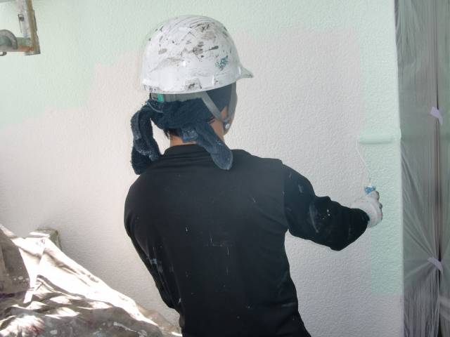 2014.9.11Y様邸⑨外壁中塗り施