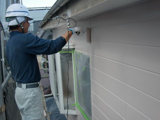 20140711Ｍ様邸⑨外壁上塗り施工中
