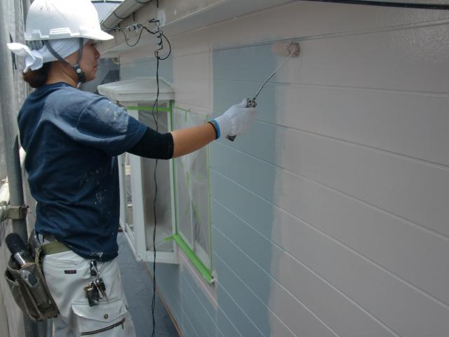 20140711Ｍ様邸⑧外壁中塗り施工中