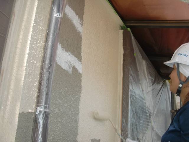 20130913Ｋ様邸外壁塗装工事⑦中塗り