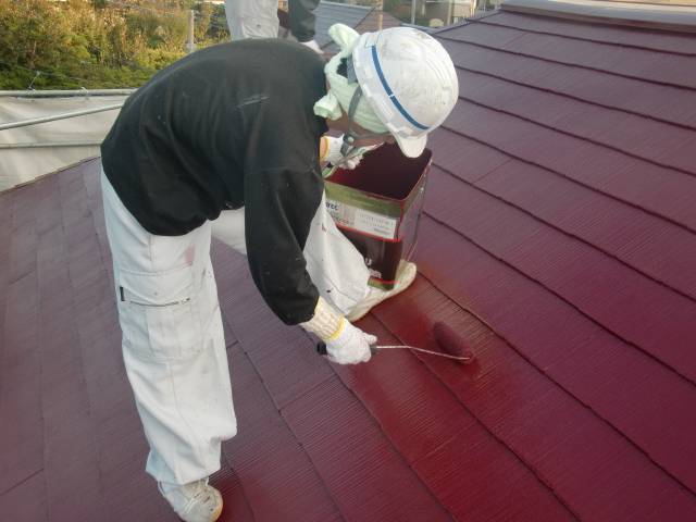 20131206Ｍ様邸⑦大屋根上塗り施工中